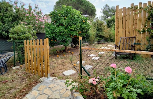 La Bouverie Apartment | Apartment with private enclosed garden in villa