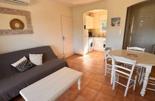 Les Issambres Apartment | Apartment * | 300 m from the sea