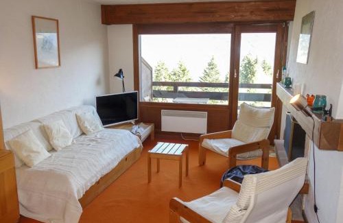 Le Bettex Apartment | Apartment La Christaz by Interhome