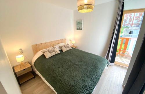 Saint-Jean-de-Maurienne Apartment | Apartment for 4 to 6 people with a 60m terrace