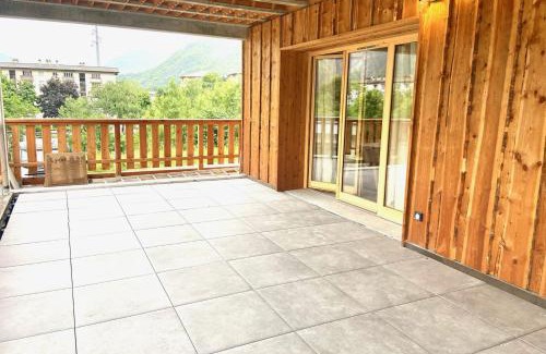Saint-Jean-de-Maurienne Apartment | Apartment for 4 to 6 people with terrace