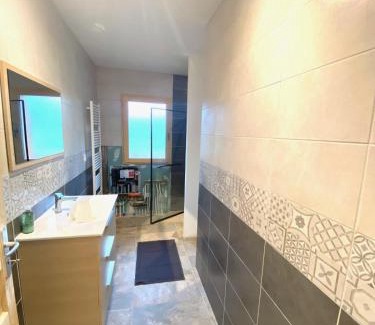 Saint-Jean-de-Maurienne Apartment | Apartment for 4 to 6 people with terrace