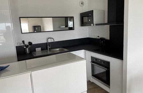 Portrieux Apartment | Apartment facing the sea