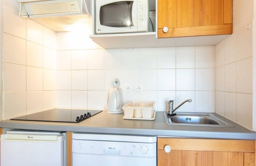 Saint-Sorlin-d'Arves Apartment | Apartment in Saint-Sorlin near Ski Resort