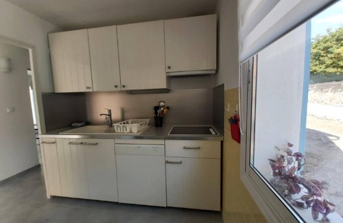 Six-Fours-les-Plages Apartment | Apartment T2 Six Fours Cap Nègre, 1mn walk from the sea.
