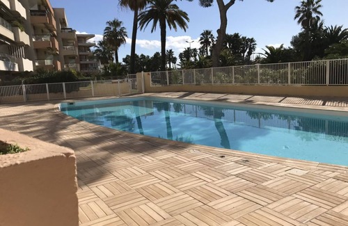 Saint-Raphael Apartment | APARTMENT FRONT OF SEA ST RAPHAEL "Beautiful shore"
