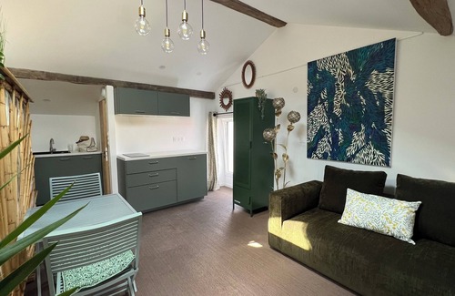 Bellevue - Chantenay - Sainte-Anne Apartment | Apartment Gallery BotanicArt in Trentemoult