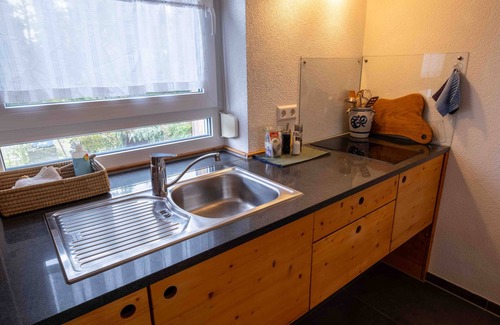 Bad Waldsee Apartment | Apartment 'Gartenglück' with Shared Terrace and Wi-Fi