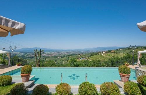 Giugnano Apartment | Apartment Giglio by Interhome