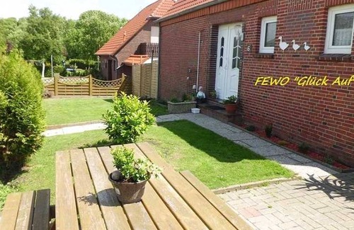 Dornumergrode Apartment | Apartment Glück-Auf - Vacation home Glück Auf on the North Sea