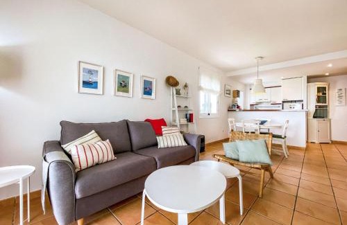 Pals Apartment | Apartment Golf Royal Omega by Interhome