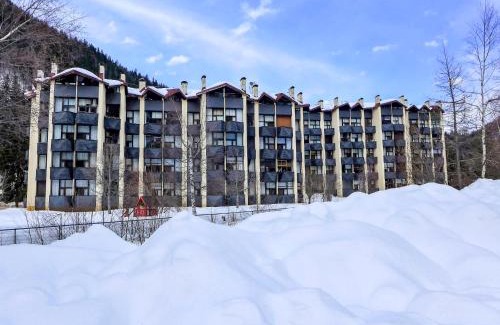 Argentiere Apartment | Apartment Grand Roc-4 by Interhome