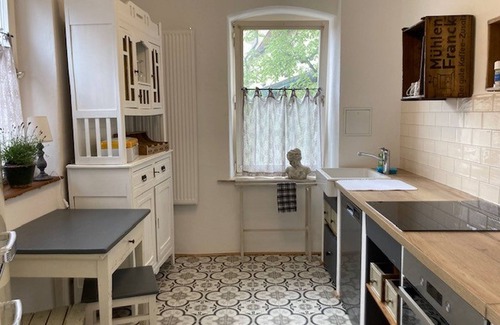 Muensingen Apartment | Apartment 'Grete' with Shared Terrace and Wi-Fi