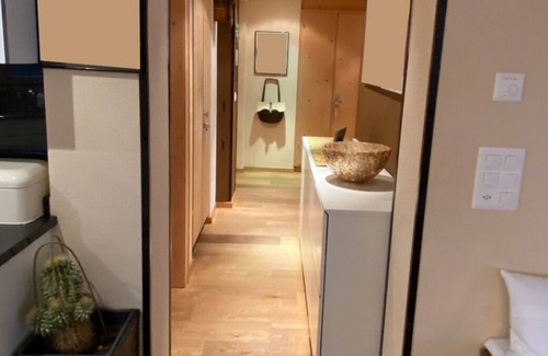 Klosters-Serneus Apartment | Apartment "Grischun" with Terrace & Wi-Fi