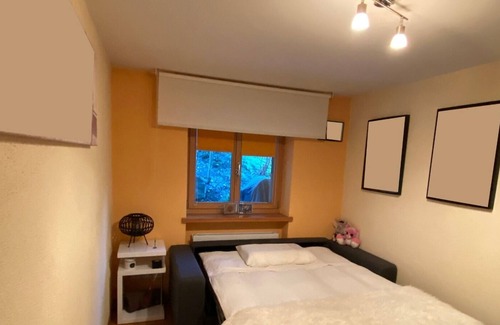 Klosters-Serneus Apartment | Apartment "Grischun" with Terrace & Wi-Fi