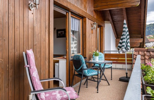 Wertach Apartment | Apartment 'Grünten' with Mountain View, Shared Garden and Wi-Fi