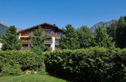 Klosters-Serneus Apartment | Apartment 'Haus Alpina' with Wi-Fi