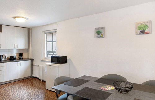 Schauenburg Apartment | Apartment 'Heikes Ferienwohnung' with Balcony and Wi-Fi