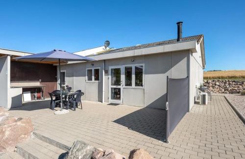 Humble Apartment | Apartment Henne - 2-5km from the sea by Interhome