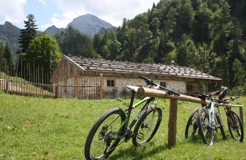Ruhpolding Apartment | Apartment Herzklopfen 105qm, 2 bedrooms, living room, 2 bathrooms, sep WC, balcony, WLAN