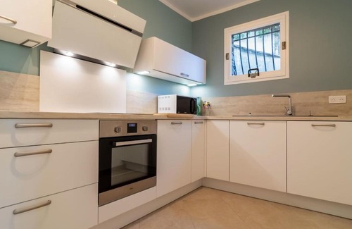 Le Rayol Apartment | Apartment Hibiscus by Interhome