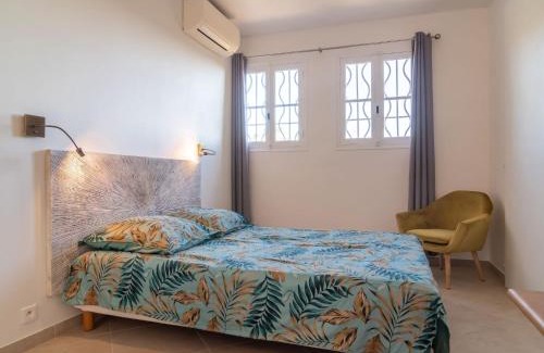 Le Rayol Apartment | Apartment Hibiscus by Interhome