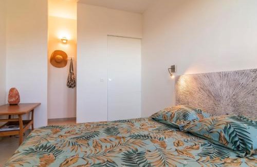 Le Rayol Apartment | Apartment Hibiscus by Interhome
