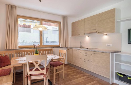 Funes Apartment | Apartment "Hilber App Sass Rigais" with Mountain View, Terrace and Wi-Fi