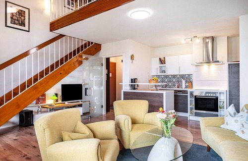 Schoenwald Apartment | Apartment 'Himmelblau' with Pool Sauna