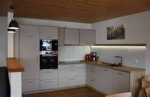 Ibach Apartment | Apartment 'Hochtalblick' with Mountain View, Shared Garden and Wi-Fi