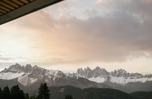Bressanone Apartment | Apartment Hotel "Anders Mountain Suites 6" with Private Sauna, Slope Access & Wi-Fi
