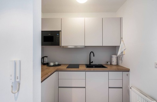 Furstenfeldbruck District Apartment | Apartment 'Huber Living Single Plus 211' with Balcony and Wi-Fi
