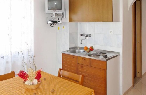 Vinkuran Apartment | Apartment Hula (PUL251) in Pula - 2 persons, 1 bedrooms