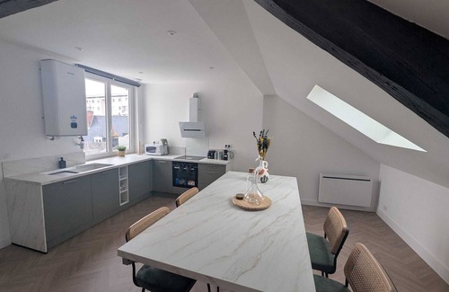 Republique Apartment | Apartment Hyper center