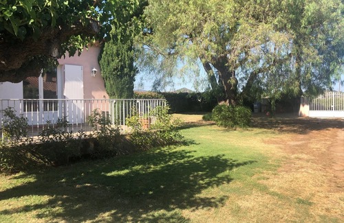 Miramar Apartment | Apartment in semi-detached villa in the countryside and 400 metres from the sea