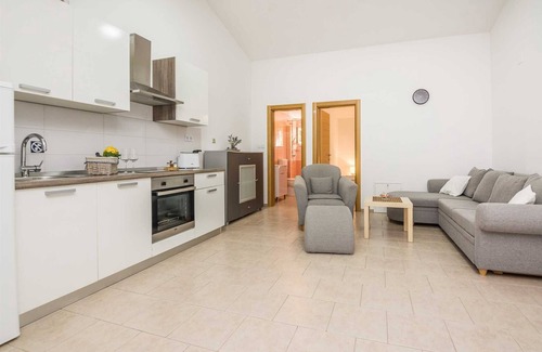 Vir Apartment | Apartment ideal for 2-4 persons | in quiet area