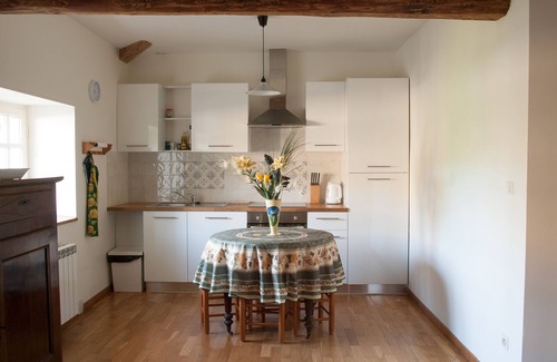 Chalabre Apartment | Apartment in 17th Century Residence in Chalabre
