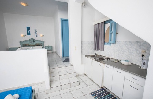 Grikos House | Apartment In A Hotel "Pico Bello Patmos 12" with Private Terrace & Wi-Fi