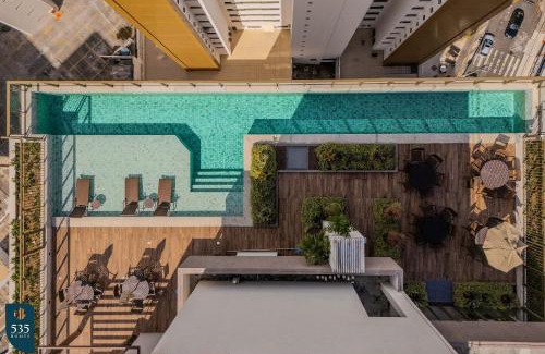 Pituba Apartment | Apartment in a modern condominium in Itaigara