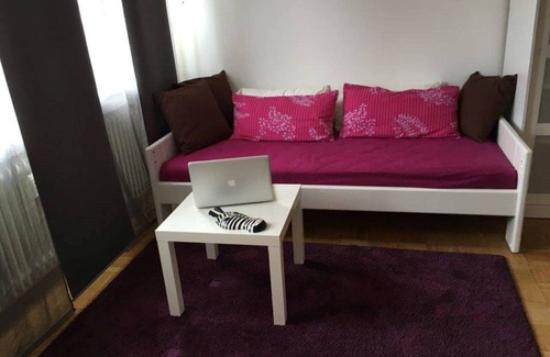 Lechhausen Apartment | Apartment in a quiet residential area