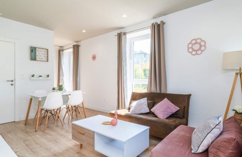 Cervantes Apartment | Apartment in a restored mansion in Granada.