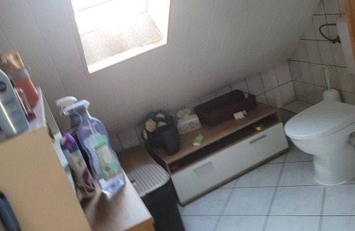 Region Hannover District Apartment | Apartment 'In Alt-Garbsen' with Wi-Fi