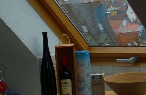 Innenstadt Apartment | Apartment in Augsburg with Whirlpool Bathtub