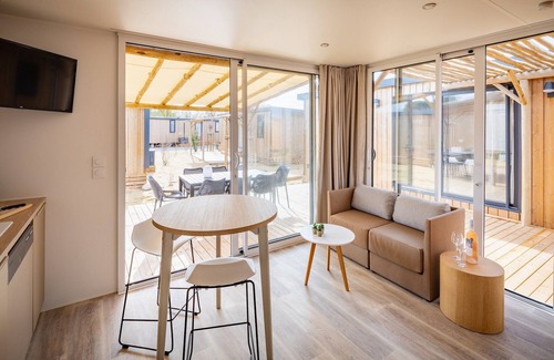 Le Grau-dʼAgde Ski Chalet | Apartment in Béziers near Mediterranean Beaches