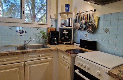 Banyuls-sur-Mer Apartment | Apartment in Banyuls-sur-Mer - Quiet and Comfortable for 4 People, Parking Included