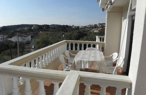 Banjol Apartment | Apartment in Banjol with Seaview, Terrace, Air condition, WIFI (4883-2)