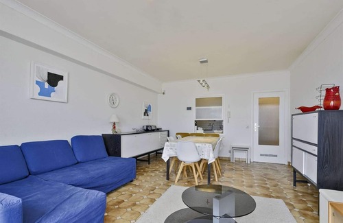 Blankenberge Apartment | Apartment in Blankenberge with Sea Views