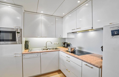 Blankenberge Apartment | Apartment in Blankenberge with Sea Views