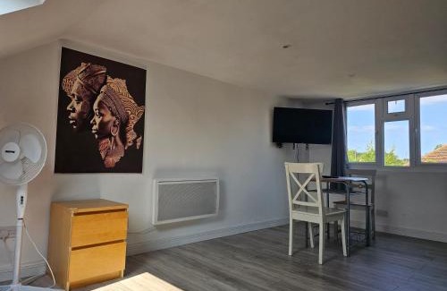 Cheshunt House | Apartment In Cheshunt