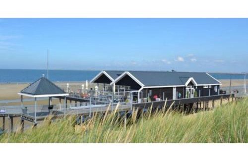 Colijnsplaat Apartment | Apartment in Colijnsplaat near Lake and Sauna
